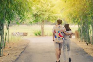 婚姻的转变，会使得你愈来愈好！50岁后夫妻默契会改变，婚姻也要重新开始