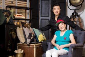 陈鸿的无菜单人生》接纳外遇罹癌父回头、53岁自己险瞎！决心陪伴爹娘，不留遗憾