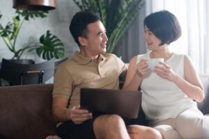 昔生死与共，今相敬如“冰”变室友！夫妻避免走上外遇路，应该重温如何好好爱