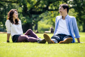 无论结婚几年，伴侣都是如此珍贵！夫妻要像“兄弟”，没有心动的爱情也能自在相处