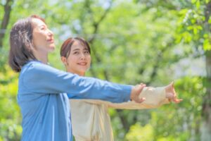 母亲是世上最珍贵的存在 1故事提醒:希望我们不要忘记,每一瞬间都是奇迹都是礼物