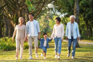 父亲庞大遗产、老母卖屋钜款全给弟，姊高喊不公！奢侈的烦恼要放下，才能真幸福