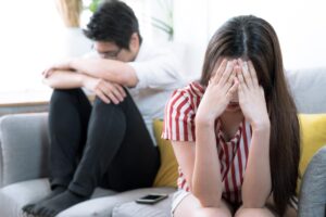 女儿相亲结婚1年无性生活,当妈的想帮忙!别插手满足控制欲,最终只会毁了人生