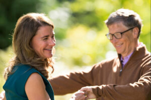 比尔盖兹夫妻离婚》梅琳达:比尔推崇平等,表现温柔的内心,是我最喜爱的特质之一