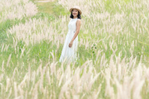 母亲被媳妇赶出自己的家，被迫流浪！女儿：人面对辛苦会产生力量，但烦恼无法消除