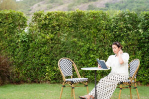 经历2段婚姻，发现自己一个人刚刚好！若为了有伴，待在名存实亡的婚姻里很无奈