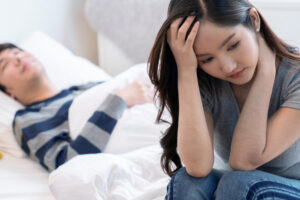 和老公5年无性,他竟外遇拍动作片!无法离婚却只想报复?还是往前看比较实在