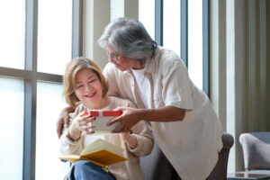 林静芸/他躲书房听歌,老婆却爬屋顶绑招牌!不吵架还夸彼此最棒:两人三脚一起变老很幸福