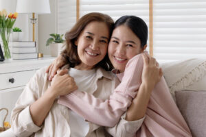 长女婚后不独立狂找麻烦,上辈子欠她?“重男轻女”让她童年缺爱现在来讨爱,这辈子得先还