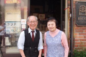 高龄职人精神！相守咖啡店41年的日本夫妇