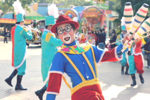 从副总裁变蛋黄小丑!“50岁后,我的第二人生超级精彩。”