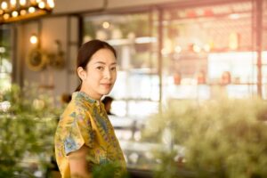 50后，为何她的人缘越来越好！因为她都用5种问句说话，善意就像好球，让人接得下