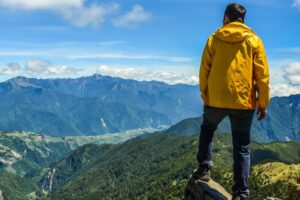 足不出户、不做家事,退休男人像家里“大型垃圾”?做对2件事,让你永不老