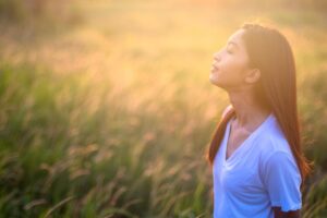 来日并不方长，珍惜眼前人！一个故事告诉我们：人生其实是减法，见一面就少一面