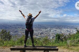 婚姻,不见得适合每个女人!她单身、43岁退休环游世界,一个人的老后也能自由精彩