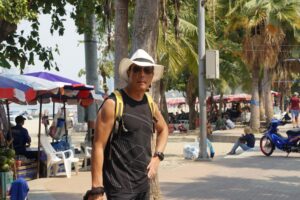 退休后，与其顶着头衔领高薪，我选择没有名片，却有时间做喜欢的事！