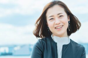 毫不留恋过往的头衔, 让人焕然一新!50后当个“普通人”,老后的人际关系很自在