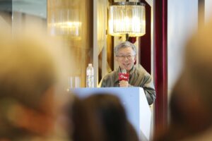 50岁后“不穷、不病、不无聊”缺一不可！6个关键做到了，灿烂拥抱第三人生