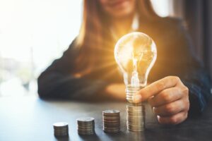 高薪是用时间和健康换的！她舍130万年薪、仍提前财务自由：懂3件事让“钱为你工作”