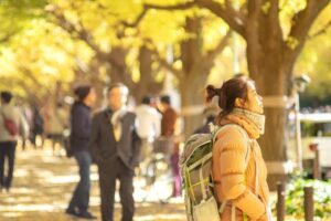 年纪到了,留下对的朋友就好!删了500个脸友才发现,能联系的人只有自己想关心的