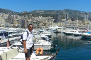 退休后带儿孙一起旅行?老黑:人生下半场,既不愿意依赖他们,也不让他们依赖