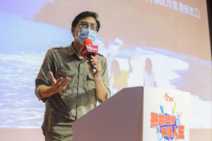 60岁后体悟一生玩不够！李伟文：展现慈悲、智慧，是我们这辈子都在追求的价值