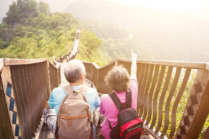 想靠存股领息退休,好怕股市崩盘!退休后操作以“睡得着”当标准,这样做能更安心