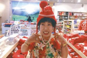 70岁后更加勇敢做自己!旅游欧洲受伤流血: “因为想挑战而受伤没关系,受伤也是一种回忆。”