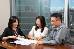 富邦证券 理财也理心,打造银光财管友善服务 银光商品、税务专业,为银发族守护财富