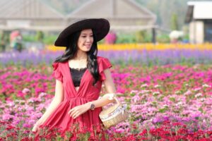 简单生活,让人生过得更美好!中年后注重2件事,让你培养出优雅、智慧的气质