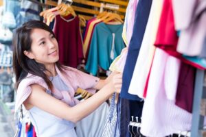 中年后搭对色系，每种体态都有“匀称美”！穿搭大师陈丽卿：5种态度让女人内外皆美