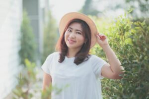 50岁后,穿搭讲求从容和自在!一个人最美的样子,就是让自己和身边的人更舒适