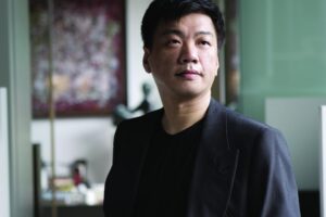 他告别“玩家” 改走艺术利他学