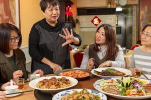 她能打造潮味商场 也很会张罗台味年菜