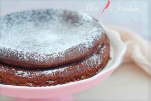 不用泡打粉和面粉!香浓巧克力蛋糕这样做,湿润松软超美味~