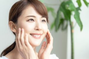 改善皮肤老化要吃胶原蛋白?研究证实:牢记“这3件事”才能养出回春好脸蛋