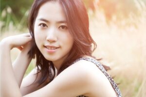 视觉年龄少10岁！中年后皮肤松弛、皱纹多？医师1招淡化细纹、拉提抗老效果好！