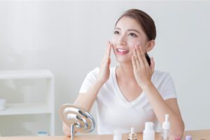 一堆人都有的“肌肤保养”错误观念！专家踢爆：想让自己超抗老，这10大错误一定要改