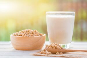 补充钙质、天然雌激素！更年期吃这些食物，护心防骨松