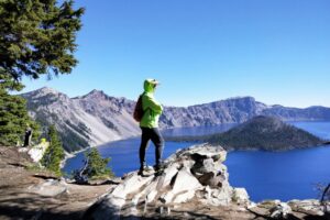 运动是最强抗老秘诀!叶金川欢度70岁生日,发表新书鼓励中年人多运动