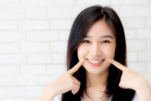 内脏健康才有漂亮皮肤！白雁教3分钟真气保养抗衰老，偏头痛、注意力不集中也有效