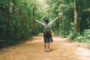 退化性膝关节炎，走路变得吃力、膝盖不舒服疼痛！6招改善关节炎，你可以这样做