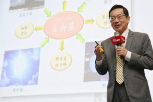 大保社论坛》“不要高龄，要逆龄！”如何活得长寿又快乐？专家曝“这件事情”是关键