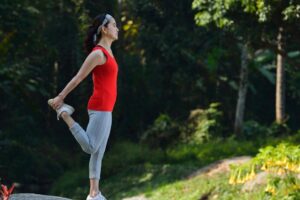 更年期骨质流失更快，40岁起防骨松！白雁：练气功强化骨骼、改善体虚