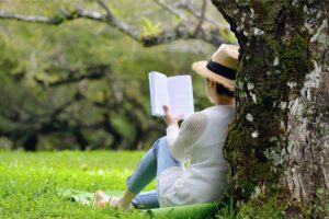 退休后，女性认知能力下降更明显！研究：做对2件事，保住自己的记忆力