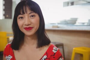 法国女人的性行为频繁，所以老得慢？穿红色内衣裤，更年期轻松度过？妇产科医师：不要被“这些”观念影响