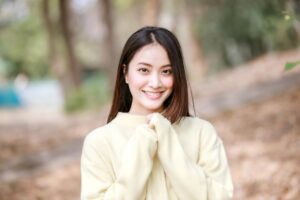 女人40岁要注意!别让更年期提早来,每天弯腰做“这个”动作,保养卵巢年轻至少十岁