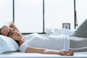 心悸、易怒、焦虑…原来不是更年期？医师揭“甲状腺亢进”10大症状