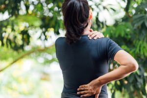 更年期女人最需要存骨本！可吃牛奶、蔬菜这3样救脆骨