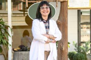 女医体贴守护 细腻温暖协助 练颖霜医师运用非荷尔蒙疗法 帮助女性战胜更年期挑战